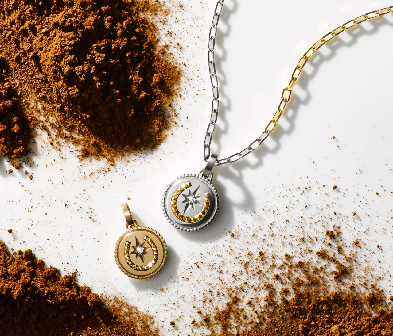 数量限定！2026年のお守りに♡【STAR JEWELRY（スタージュエリー）】 新年を輝かせる“フォーチュンコインチャーム”を発売！