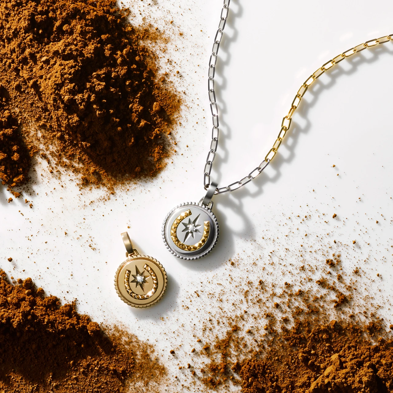 数量限定！2026年のお守りに♡【STAR JEWELRY（スタージュエリー）】 新年を輝かせる“フォーチュンコインチャーム”を発売！