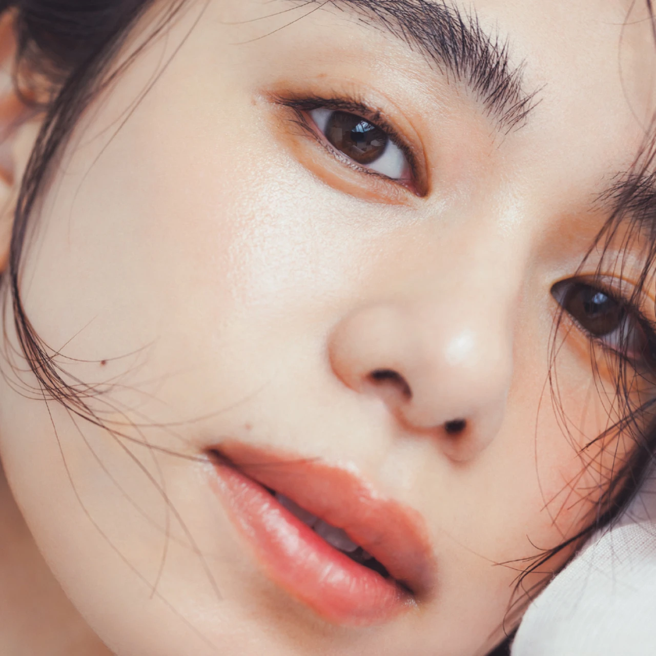 【大人のアイケア】シゴデキな人は、お疲れ目をケアして話しかけにくい“鋭い目つき”を解消！ 職場で頼られる余裕のあるまなざしに