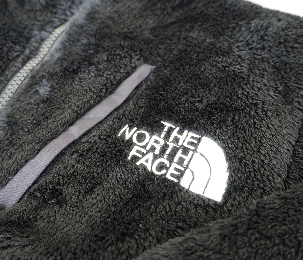 【THE NORTH FACE（ザ・ノース・フェイス）】新作の「ショート バーサ ロフト ジャケット」をライターが試着レビュー！スカート合わせもできる＆防寒なのに軽やか設計#BAILA読む試着室