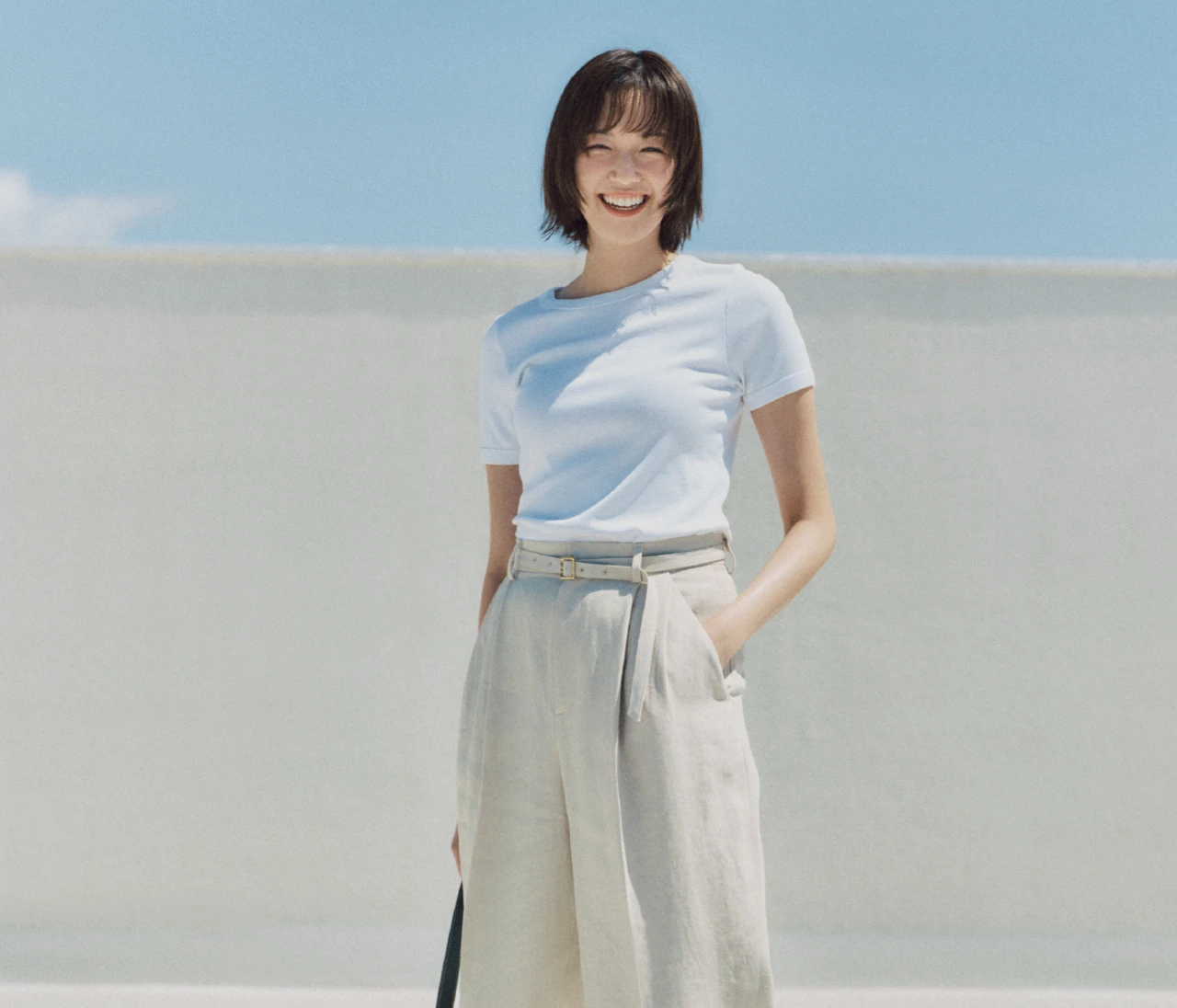 【素敵な彼女の“抜け感”の正体】着こなしより肝心！抜け感「ワイドパンツ」を選ぶポイントとは？
