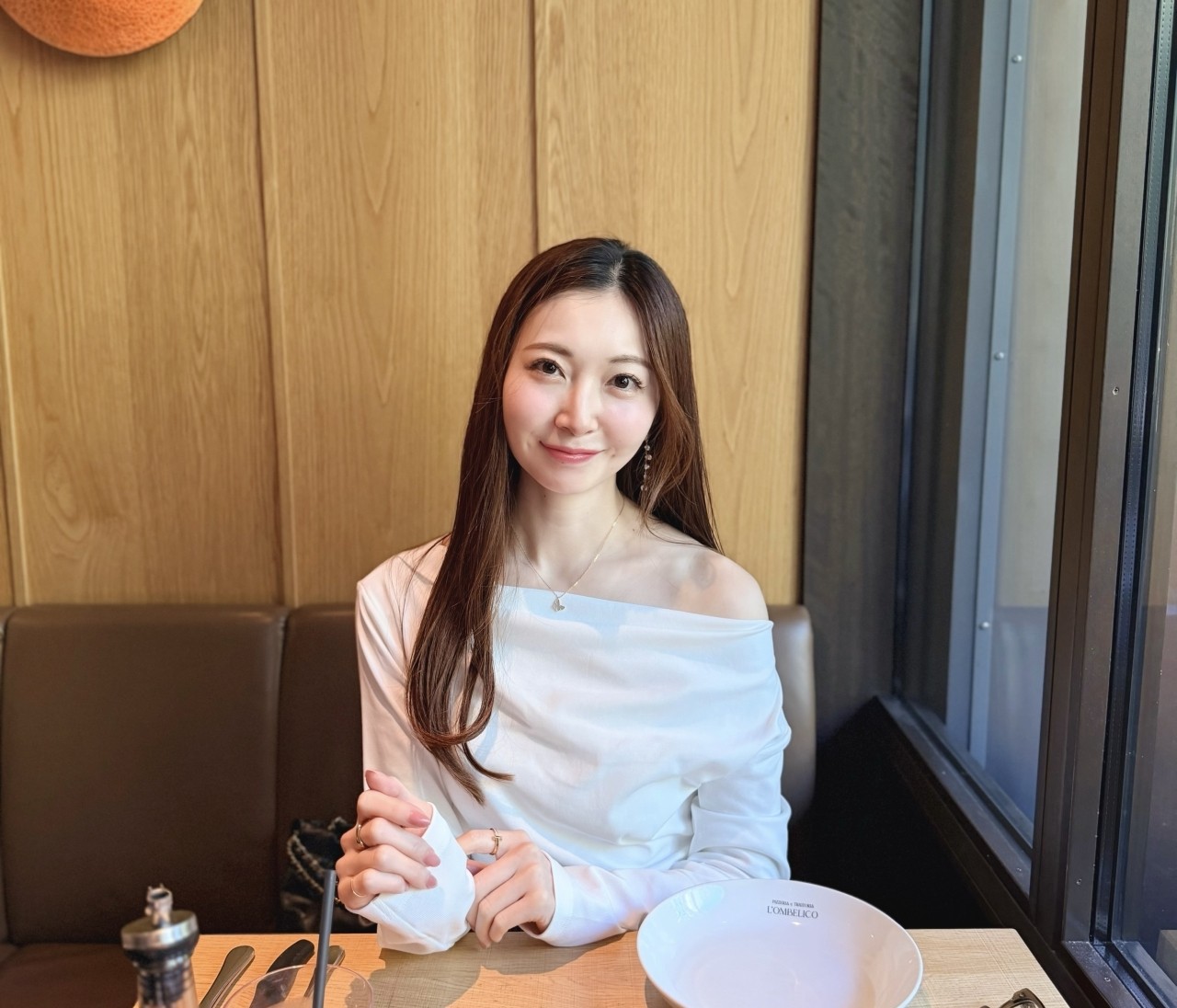 【GU】完売必至♡1,990円でオフショルにもなる「ドレープネックT」