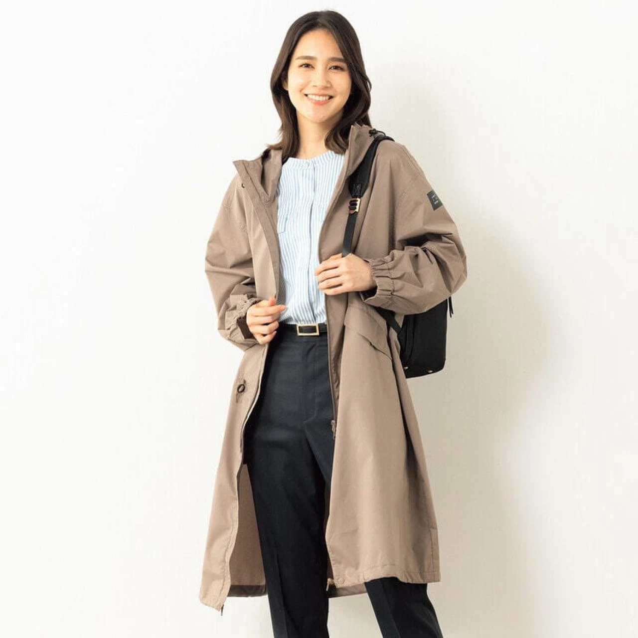 【雨の日の通勤にはAOKI(アオキ)がおすすめ!】高機能レディースウェア・ブランド「MeWORK®(ミワク)」から梅雨やゲリラ豪雨対策に最適な「レインシリーズ」が新登場