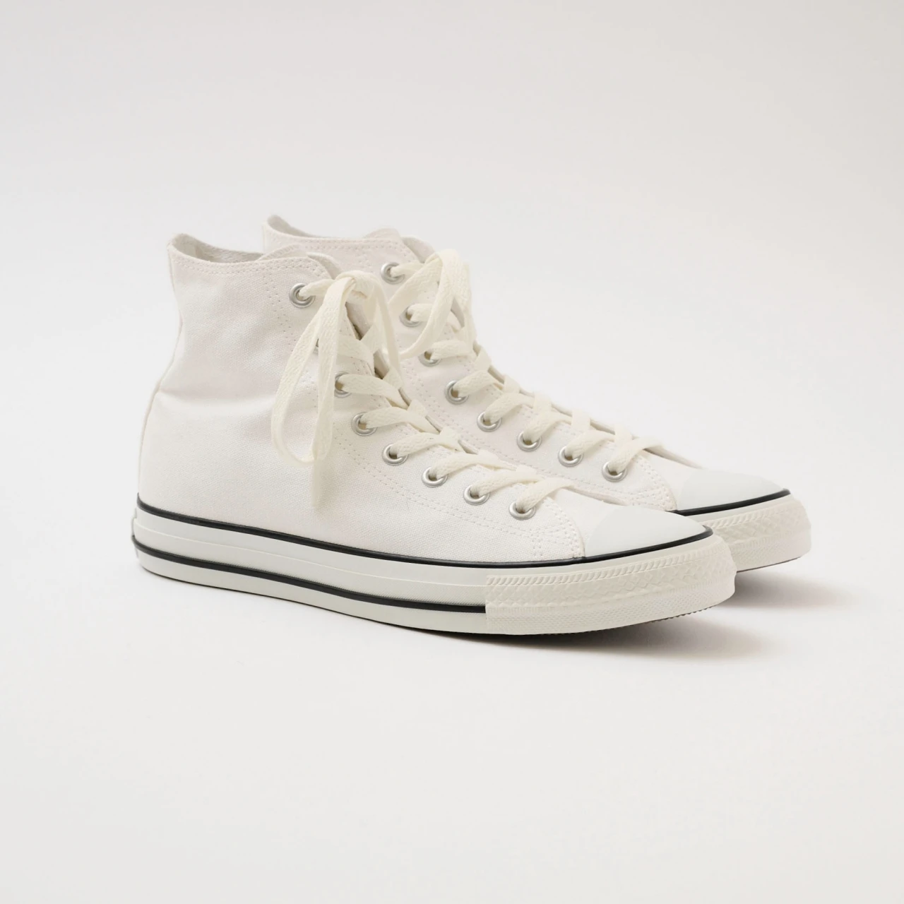 【コンバース】生まれ変わったオールスター HIがビジュもはき心地も最高だった！スニーカーの選び方も【きれいめ派の通勤・休日スニーカー】