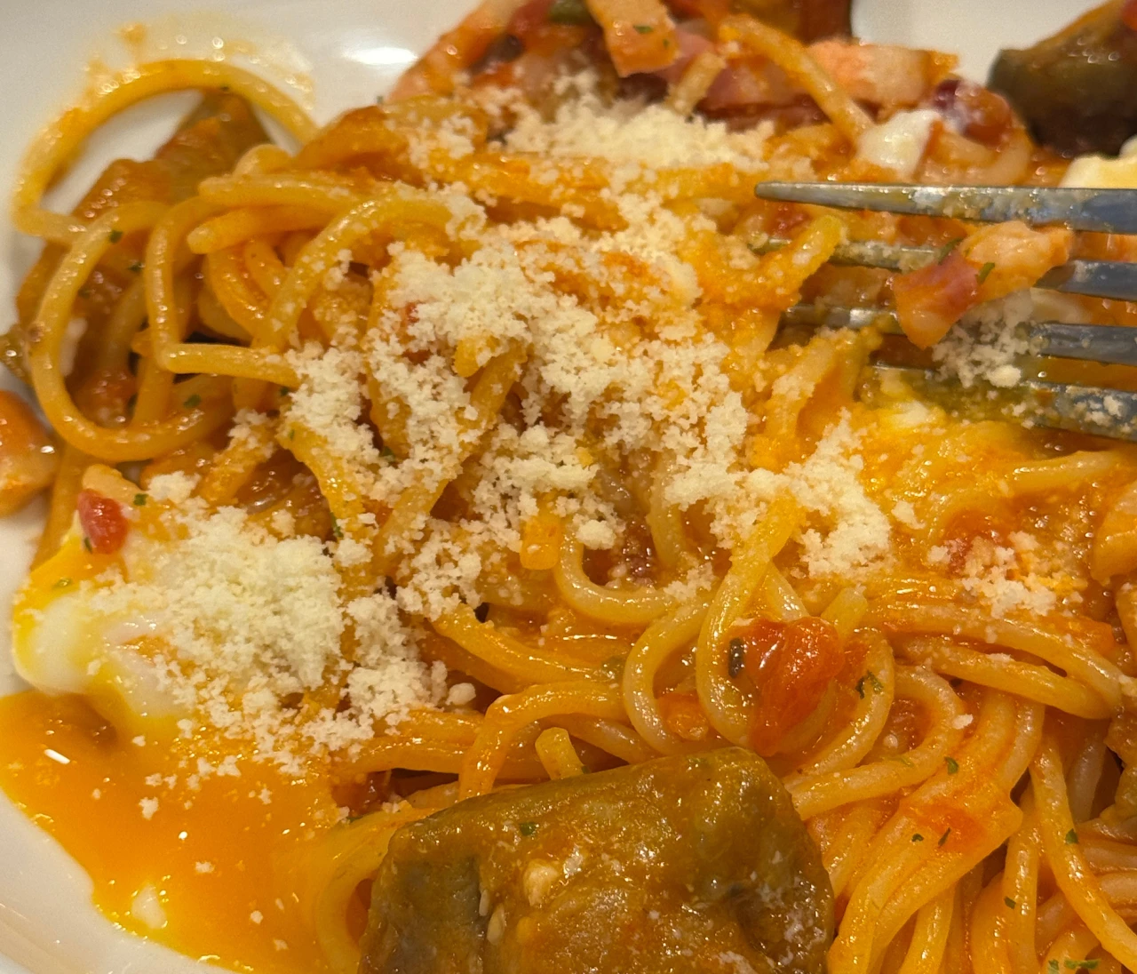 1970年開業！新宿三丁目 生パスタの老舗「JINJIN」でもちもちアラビアータを食す！