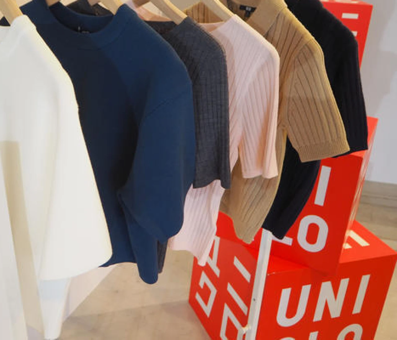 【ユニクロ】新作＆注目ニット×ジーンズ4選（着用レビュー写真）