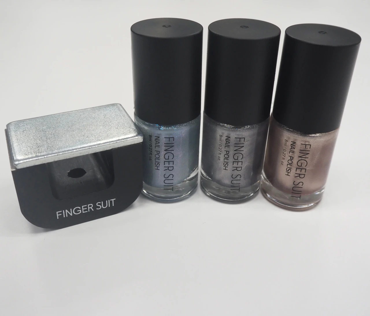 マグネットネイル初心者さんにもおすすめ！ 『Finger Suit（フィンガースーツ）』のマニキュアが可愛い！【エディターズピック】