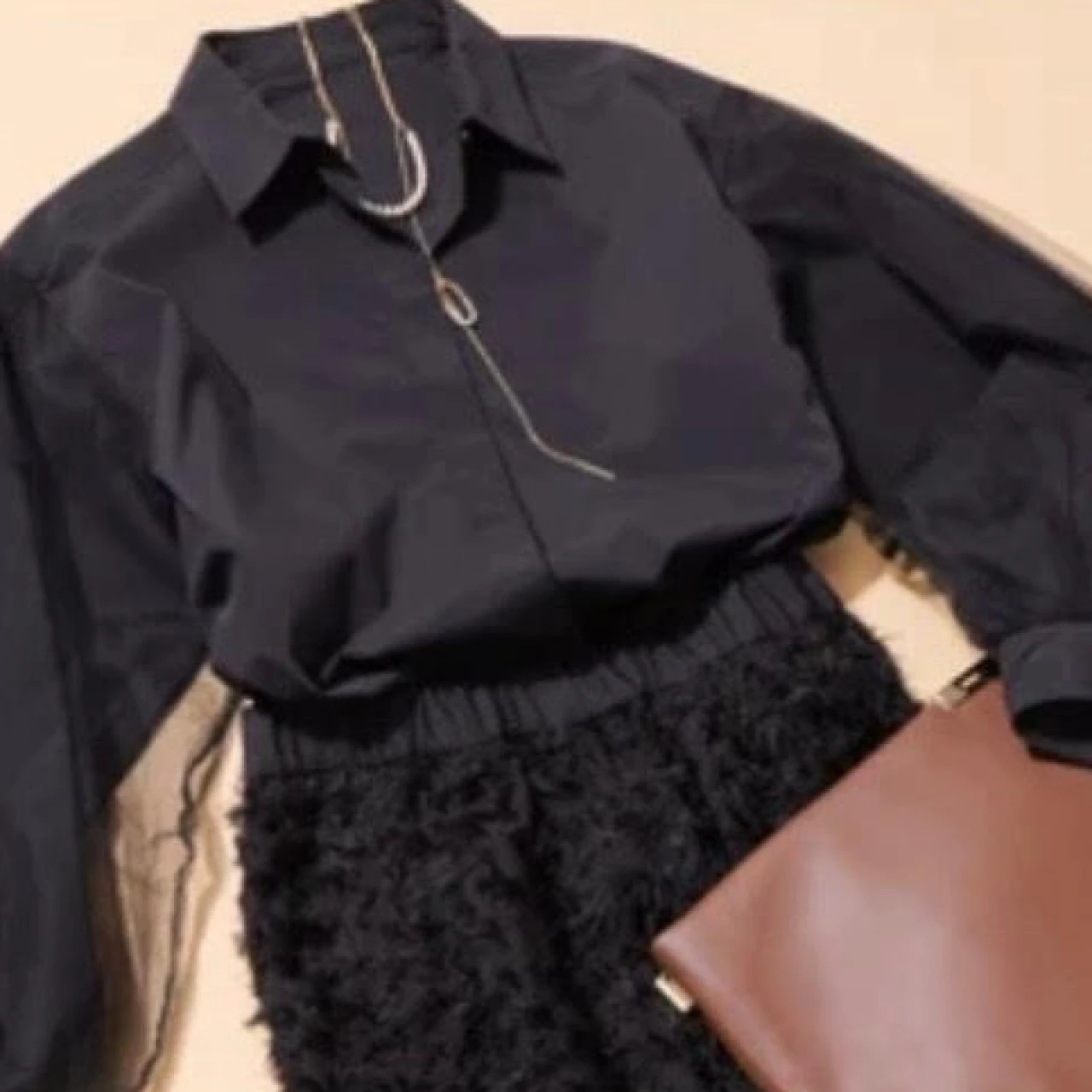 【黒コーデ４選】秒で洒落る、年末年始に着たい黒コーデ