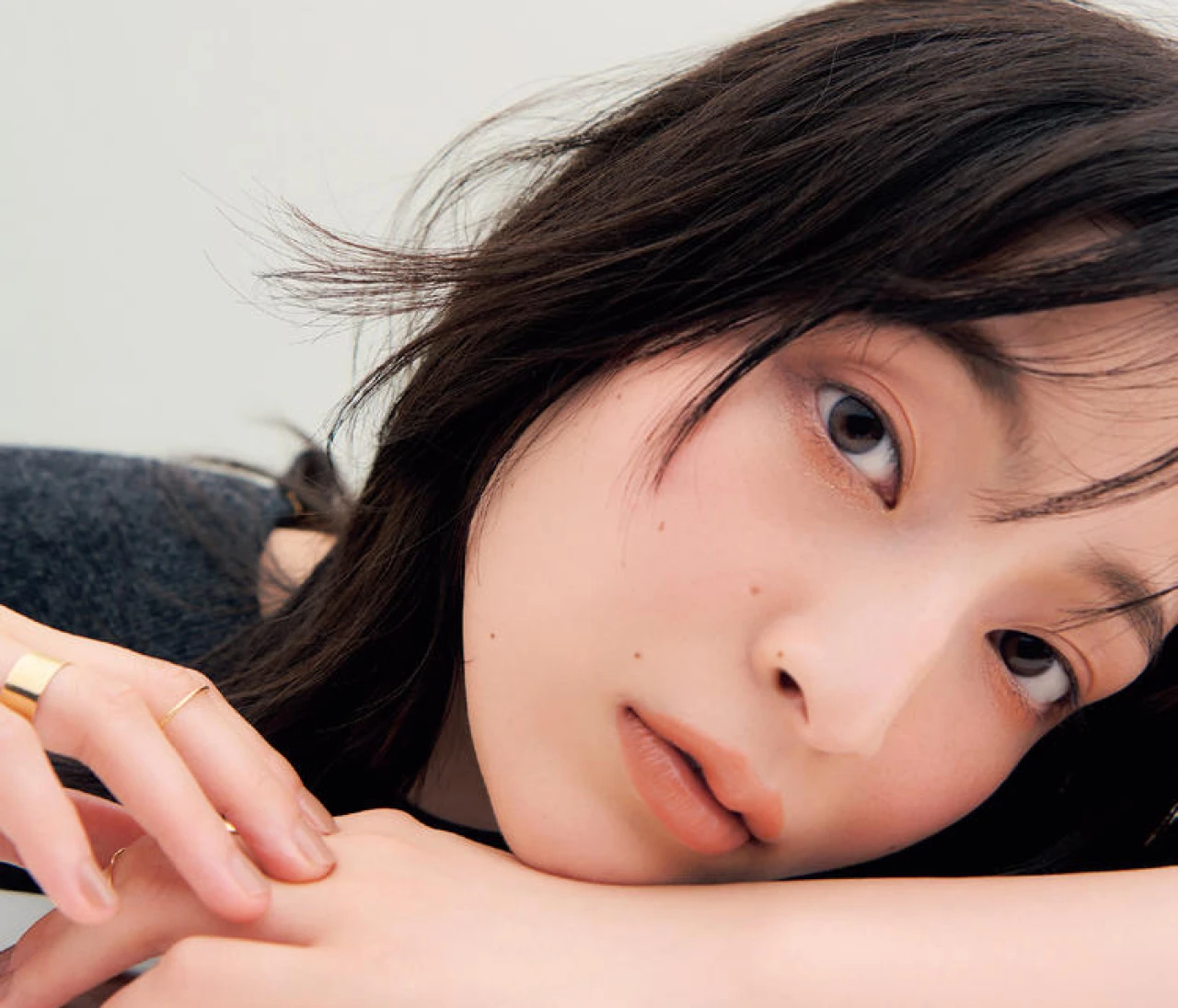 【写真】令和の最新ベージュアイメイクの作り方