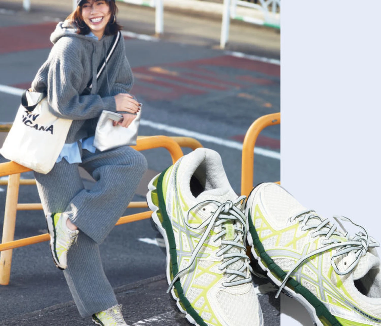 ネオンカラーの「アシックス」で、休日コーデを格上げ!