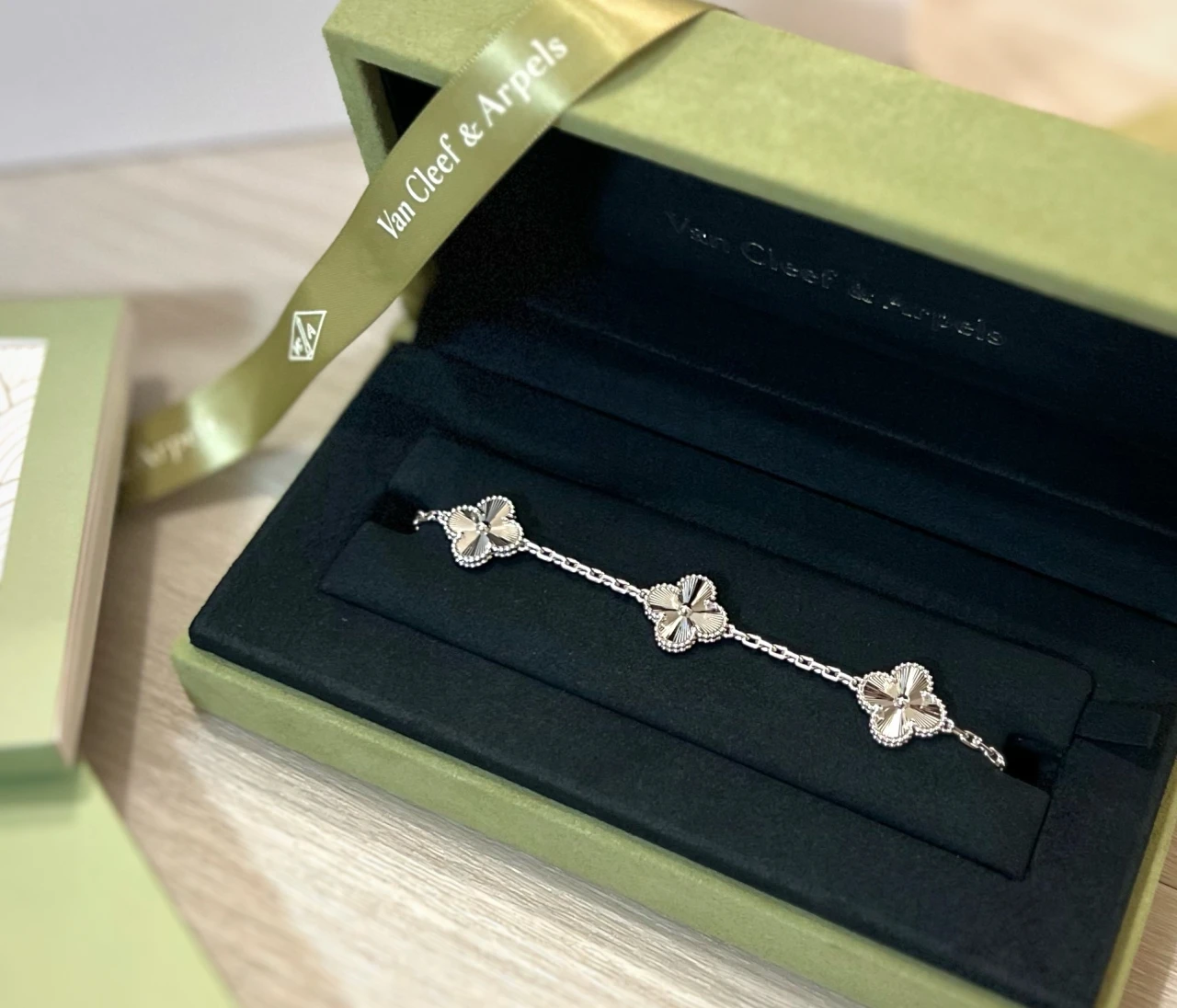 【ヴァンクリ】憧れのアルハンブラ5pブレスレット【VCA】