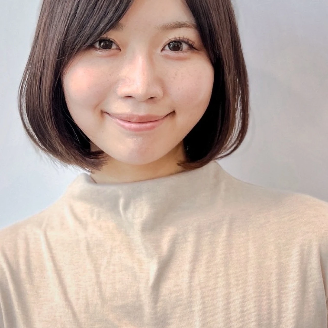 【ボブ・30代~40代大人の髪型】涼しい髪型!上品なつややかボブ