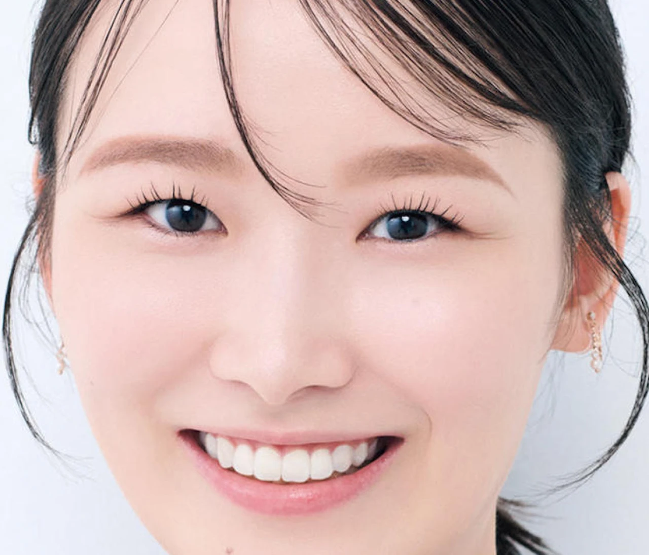 薄毛でも眉の立体感は出せる?攻略のカギは「クリアマスカラ」!