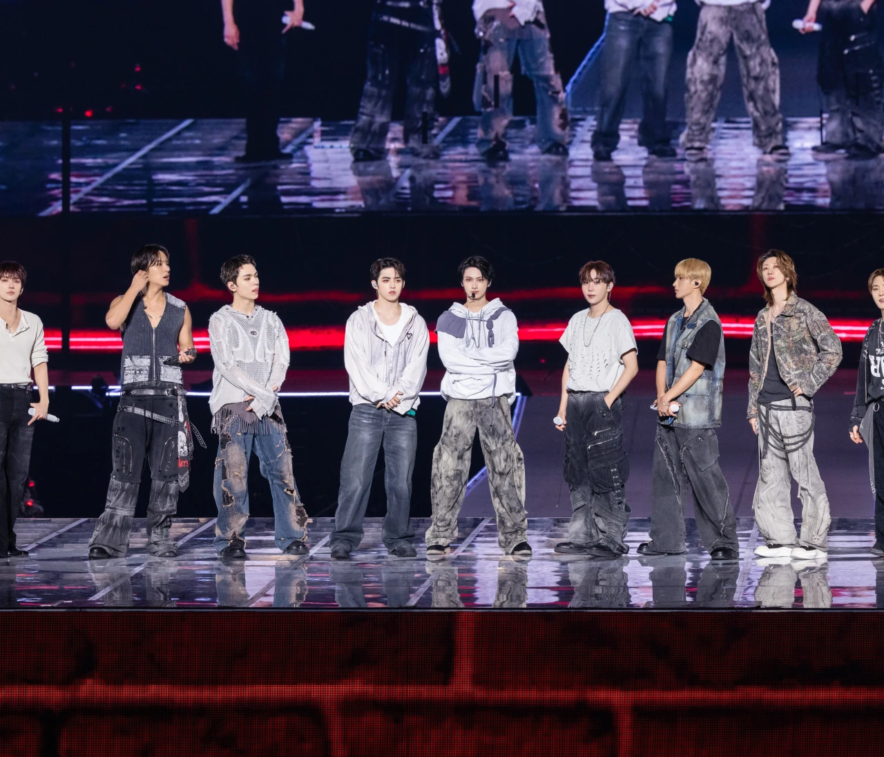 【SEVENTEENライブレポ】「このエネルギーを韓国にいる４人にも伝えます」。9人で臨んだ〈SEVENTEEN WORLD TOUR［NEW_］IN JAPAN〉東京ドーム12月11日公演