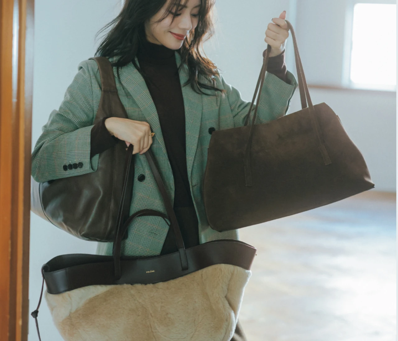 今バッグの巨大化が進行中!その理由は?おすすめのビッグバッグブランドとは?
