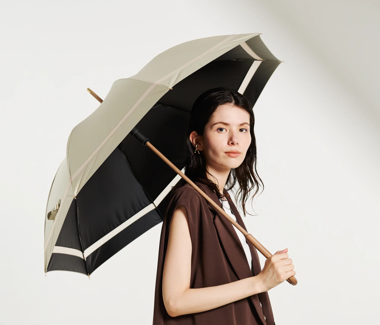【BAILA公式Instagramフォロー&いいねキャンペーン】猛暑のマストアイテム「アンブラティオ」の晴雨兼用日傘を合計5名様にプレゼント！