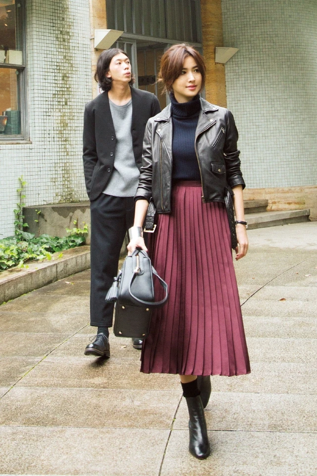 2017の恋に弾みをつける❤︎ 究極のモテスカートは【細プリーツ】