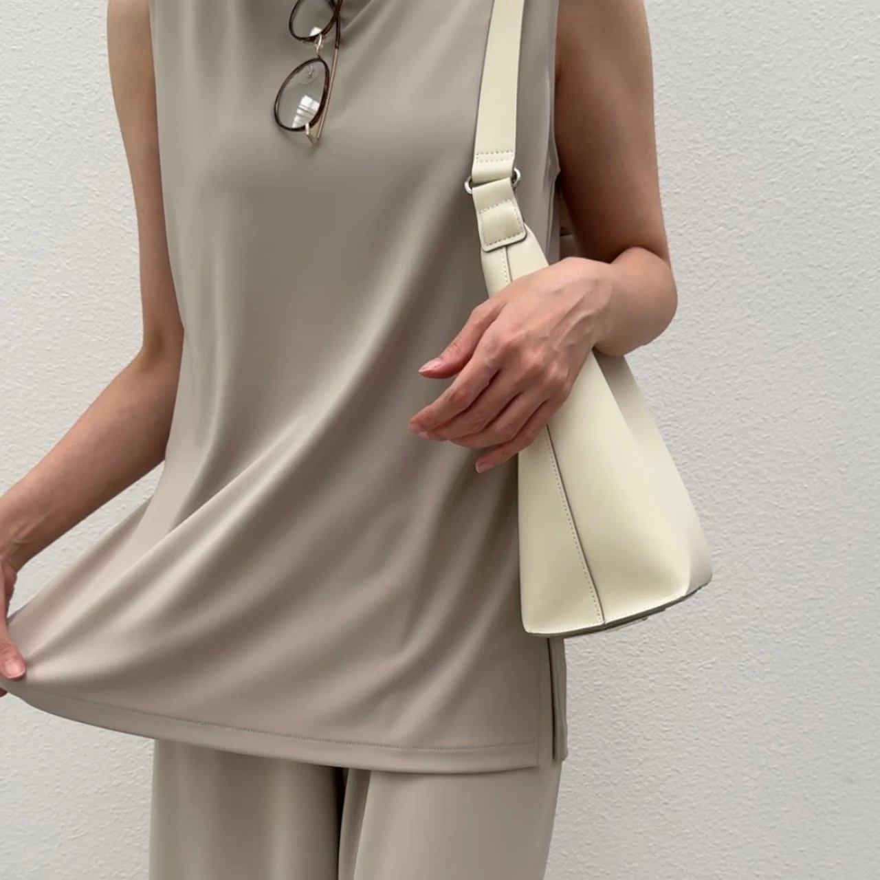 【猛暑の味方】洗濯機で洗えて涼しい!ユニクロの「クレープジャージー」セットアップが今年も出た!