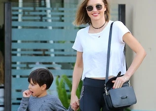 ミランダの「セリーヌの黒トートと黒ショルダーがあればいい!」