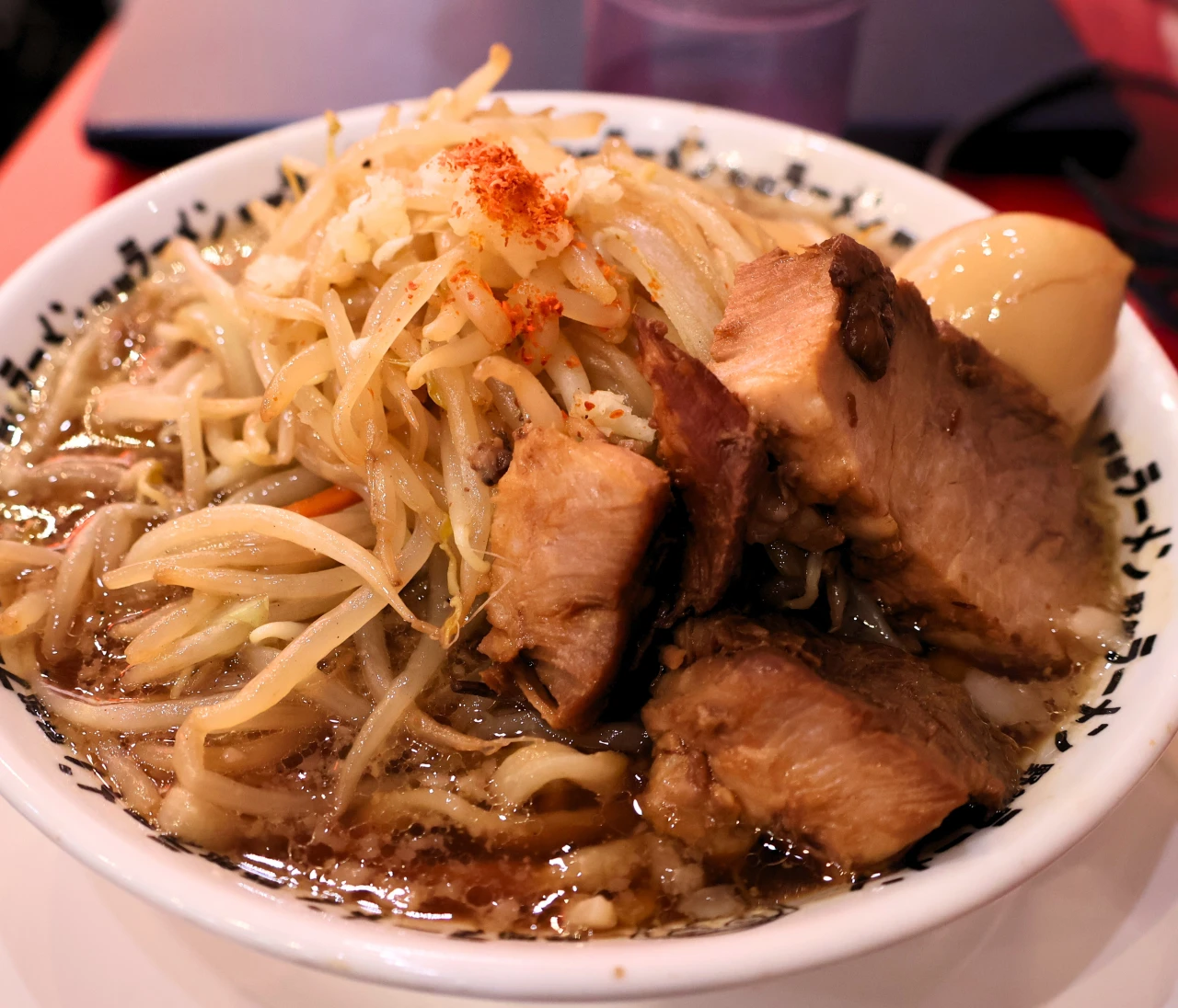 「野郎ラーメン」に女一人で乗り込んできました。【喜色満麺】