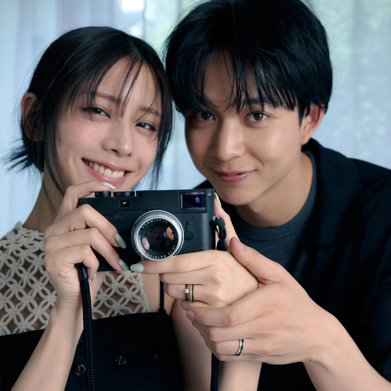 貴島明日香×鈴木 仁がまとう、『BOUCHERON(ブシュロン)』のペアジュエリー&ウォッチ【バイラ×メンズノンノ ふたりが主役のウェディング vol.4】