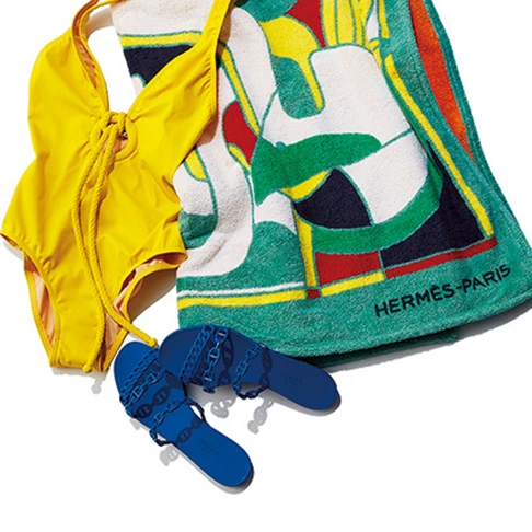 素敵すぎる♡ハイブランドの水着&ビーチ小物【今月のおしゃれニュース】