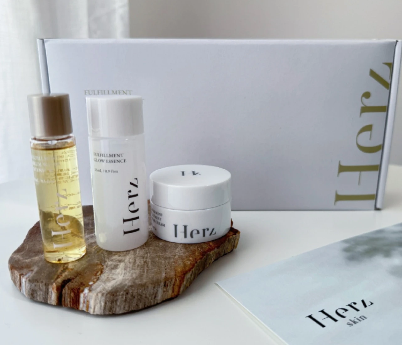 【舟山久美子さん】ゆらぎ肌・ニキビ肌に悩んだら使ってみて！ くみっきーが手がけるスキンケアブランド Herz【ヘルツ】