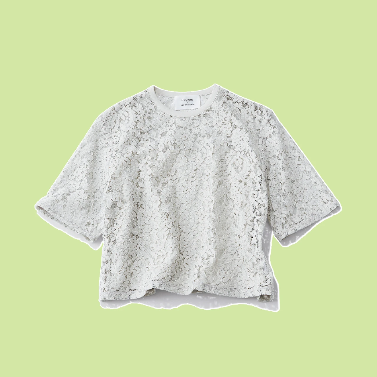 カジュアルで高機能!「ルーニィ」のレースブラウス【働く30代に最高のオフィス服】