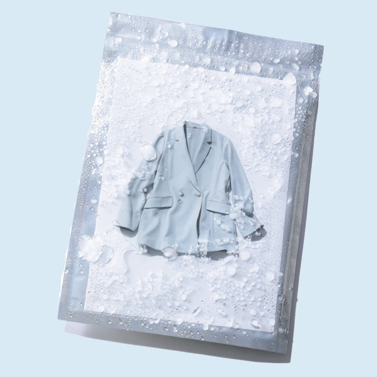 すべて2万円台以下！接触冷感にノーアイロン…ラク＆嬉しい多機能「テックジャケット」5選