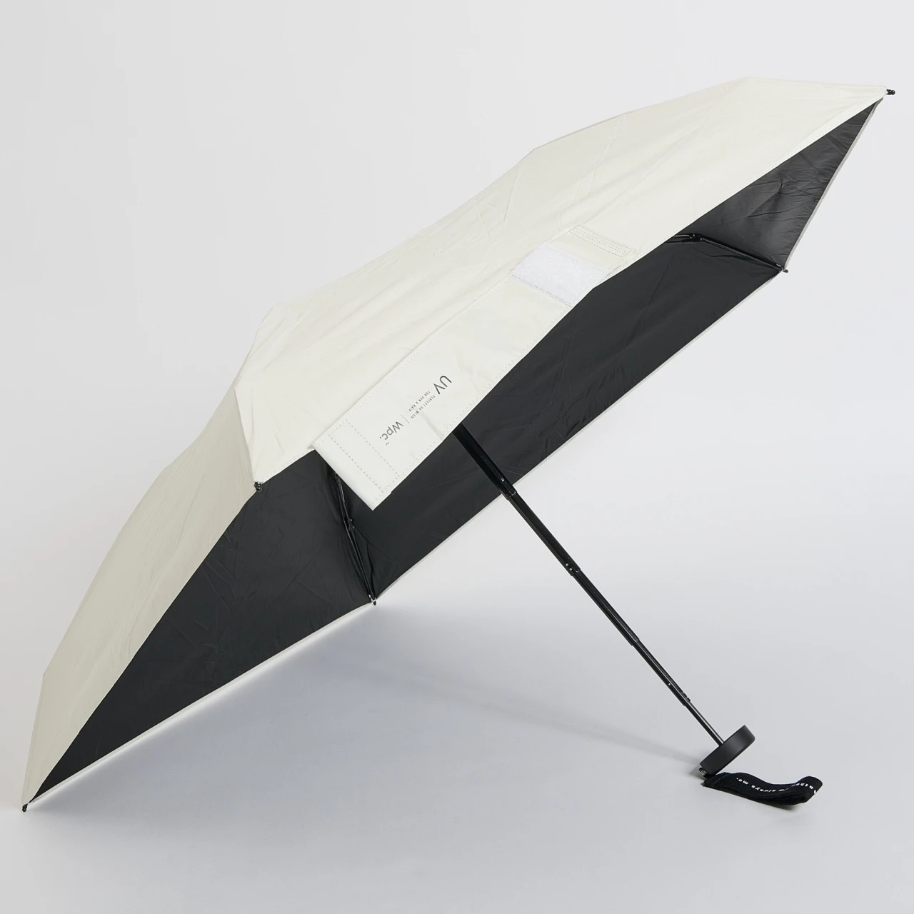 【Wpc.（ダブリュピーシー）】2026新作日傘「遮光ミニマ」をレビュー！UVカット率・遮光率は？コンパクトさや使い勝手もチェック