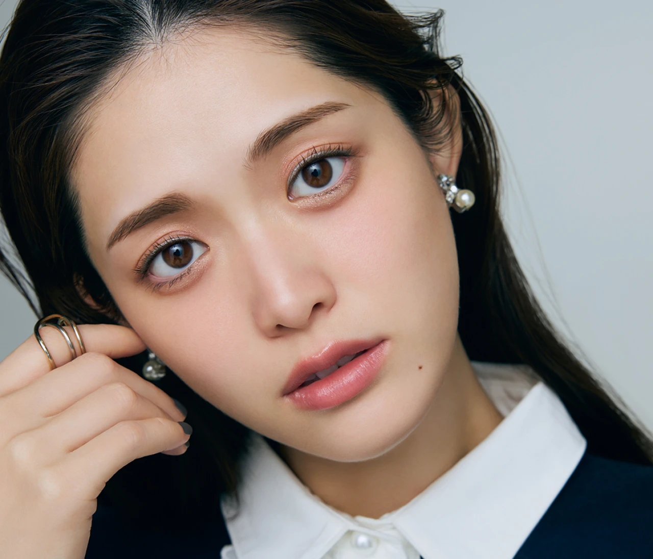 【松村沙友理と春新色コスメ】RMKのシルバーアイラインで、流行の発信地ソウルへ