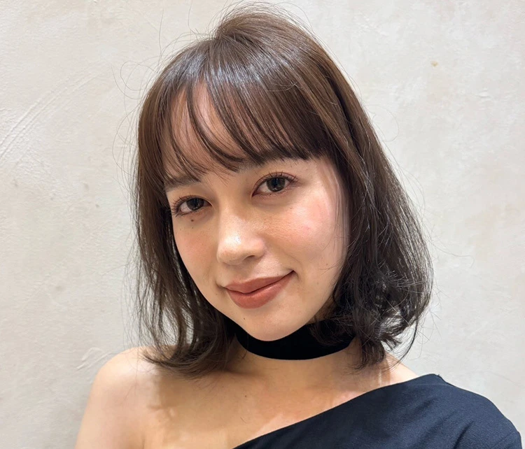 【ミディアム・30代～40代大人の髪型】伸ばしかけへア！外ハネミディ