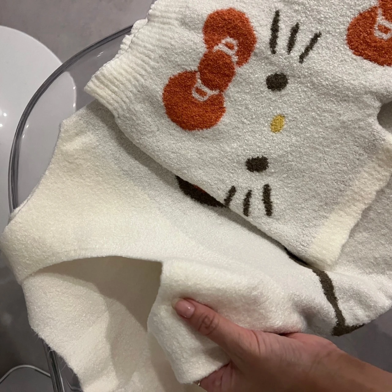 キティー×スロギー！かわいすぎるあったかグッズで冷え対策はじめ