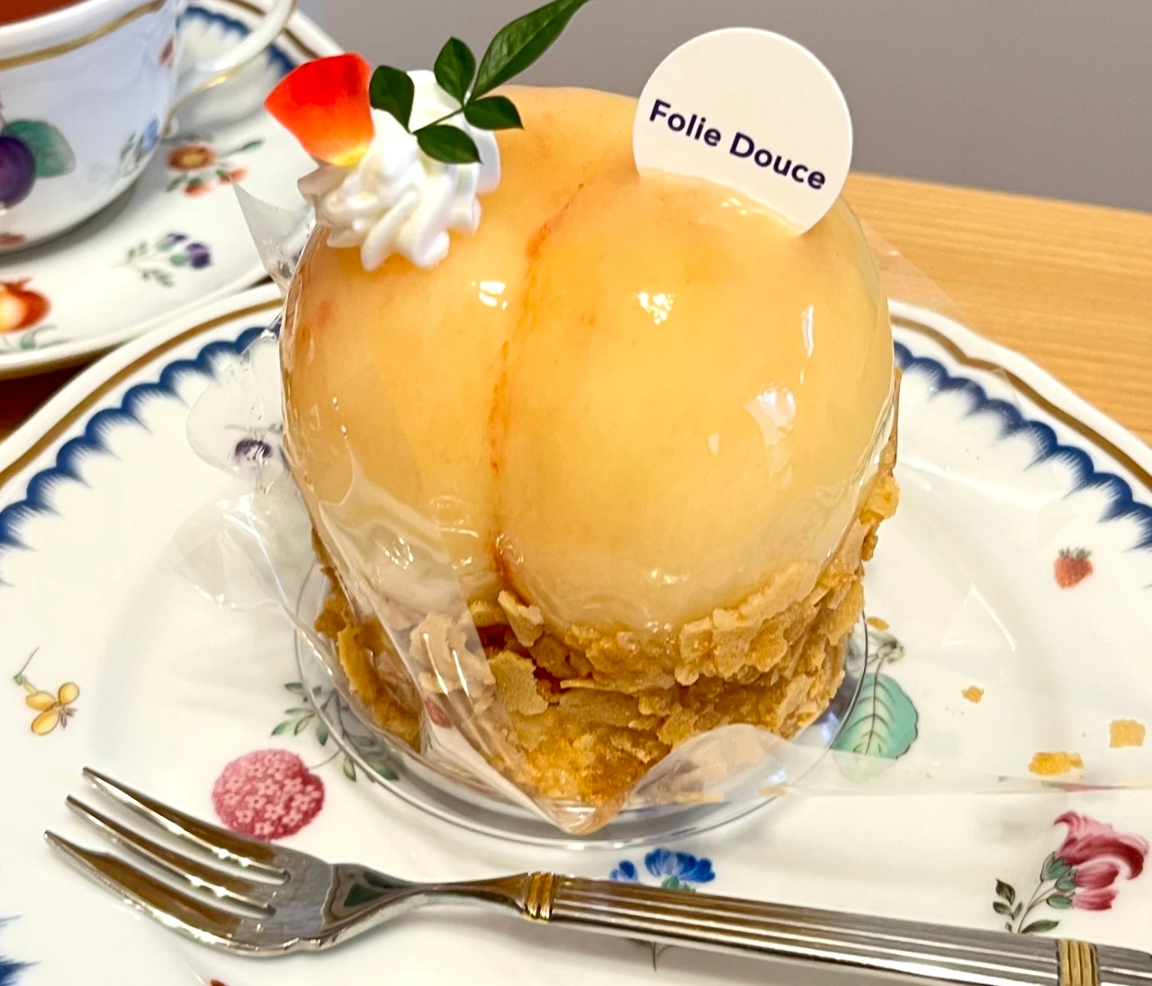 【広島｜patisserie Folie Douce】桃好きなら一度は食べたい♡まるごと桃のご褒美タルト✨