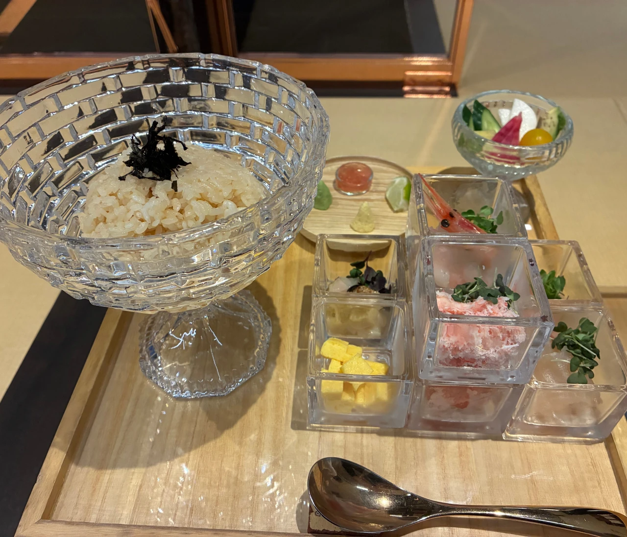 【金沢】おしゃれすぎる海鮮丼『TILE』