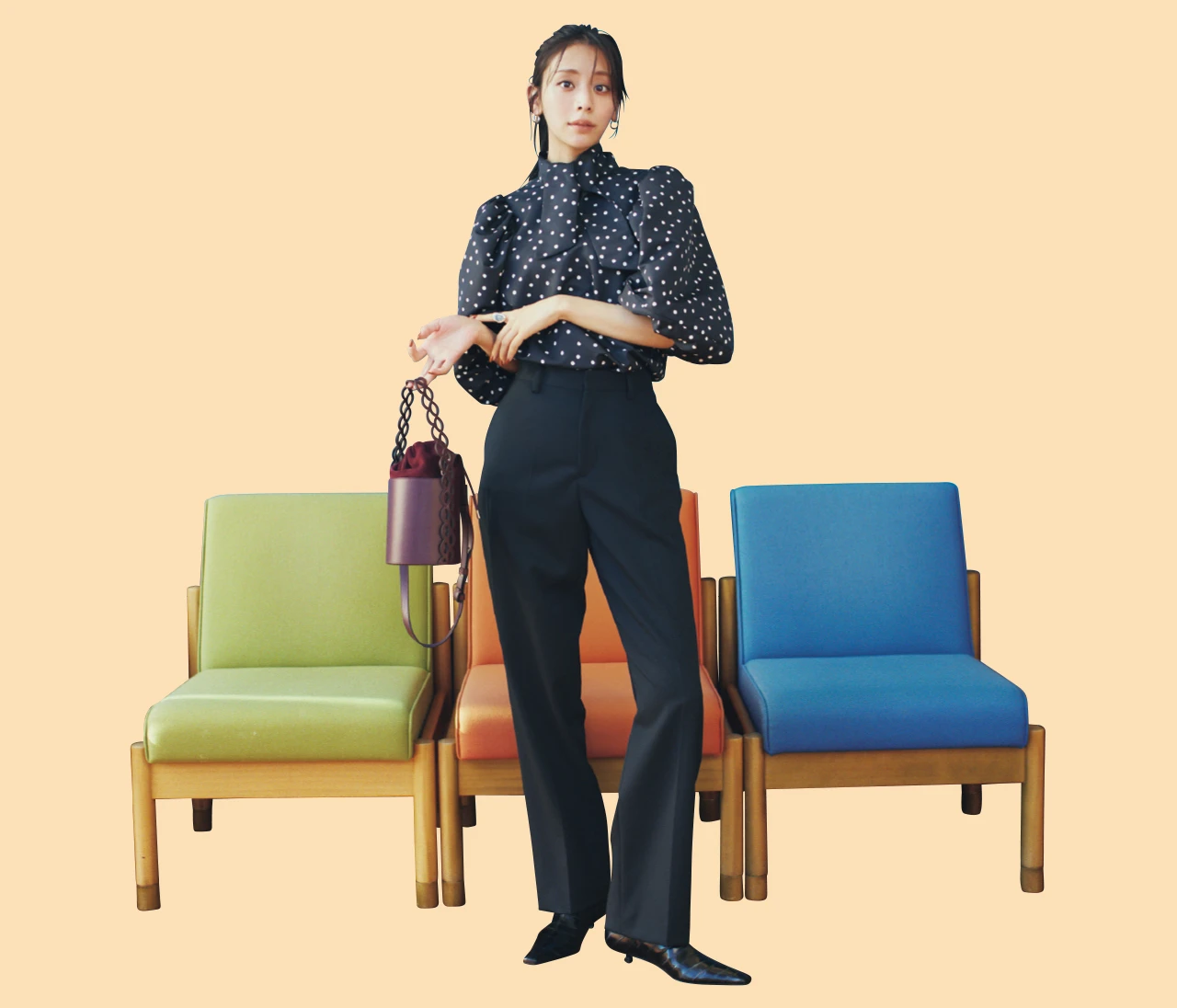 【ゆるテーパードパンツ4選】センタープレスは通勤服のお守り！