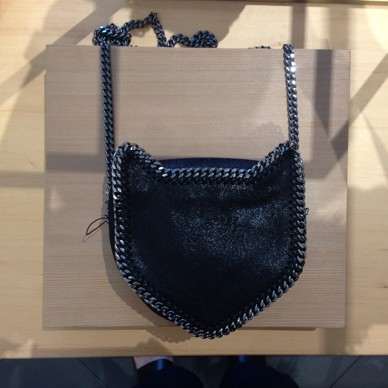 ステラ マッカートニーも! あの人も、モードも、猫に夢中です。