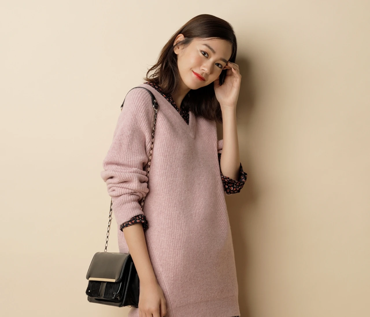 旬度抜群なユニクロのスフレヤーンニットで、ONもOFFも女っぽカジュアルな7スタイル