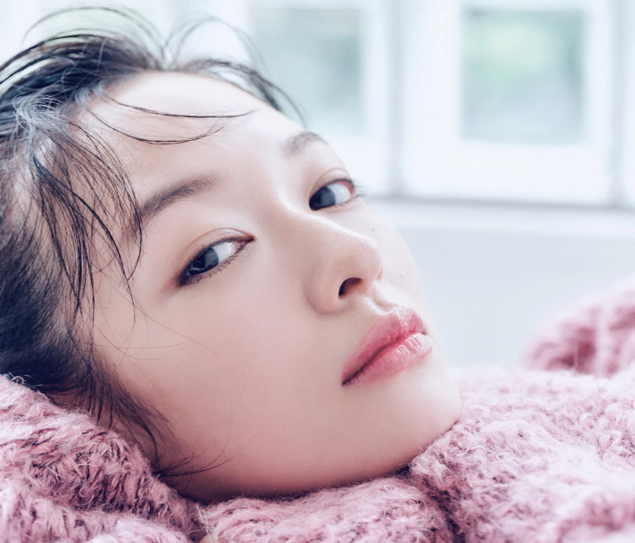 【タンフルリップとは】愛らしさ満点の“タンフルリップ”、大人がつけるなら赤グラデで甘さ控えめに