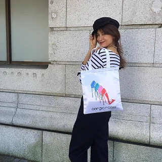 BAILAだけ！　11月号には「セルジオ ロッシ」と特別コラボのトートバッグがついてきます！【①ケリーが持ってみた編】