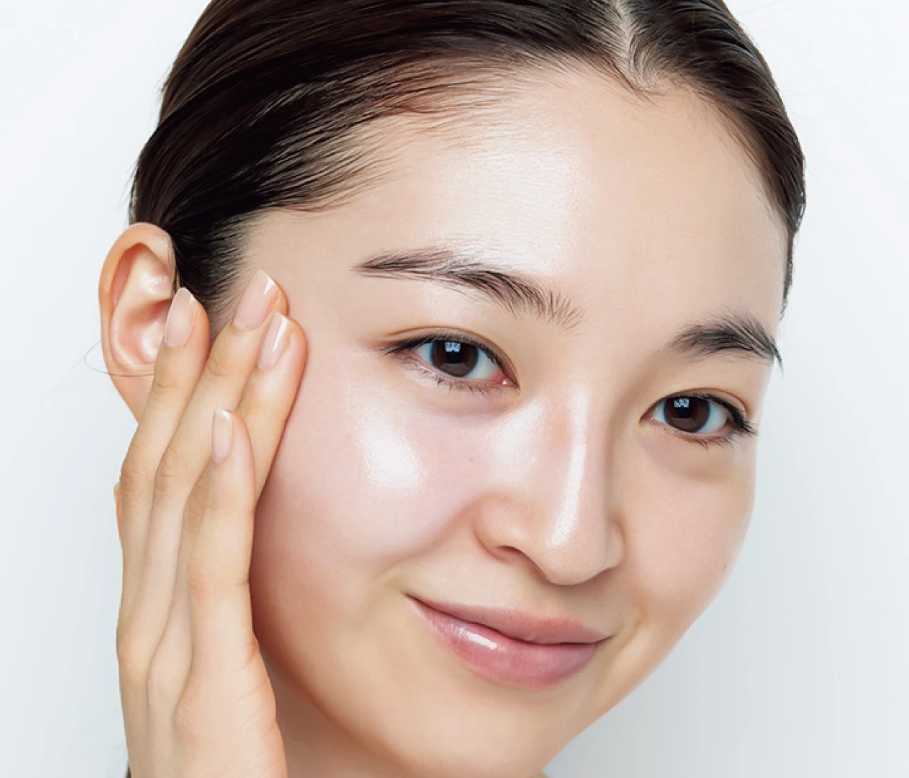 【大人のためのベースメイク完全解説】手をかける価値がある、薄づきできちんと感のある仕上がりに