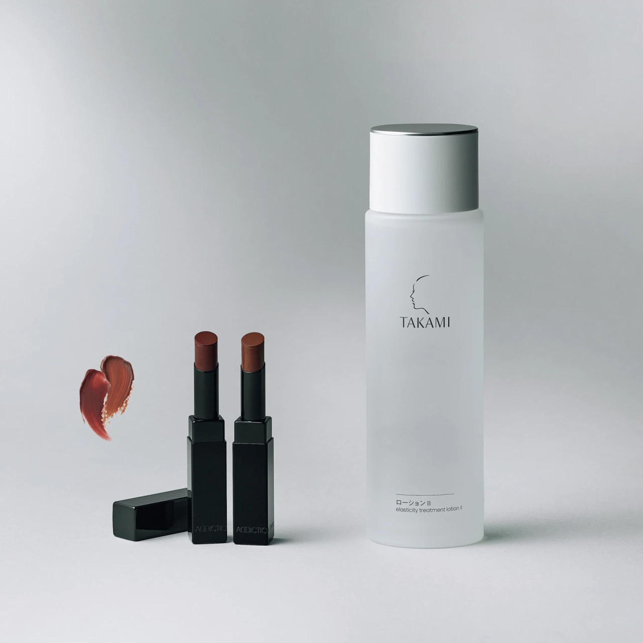 クリアなツヤ肌で最旬の秋色リップをエンジョイ！ タカミの化粧水＆アディクションのリップ【BEAUTY TALK vol.40】