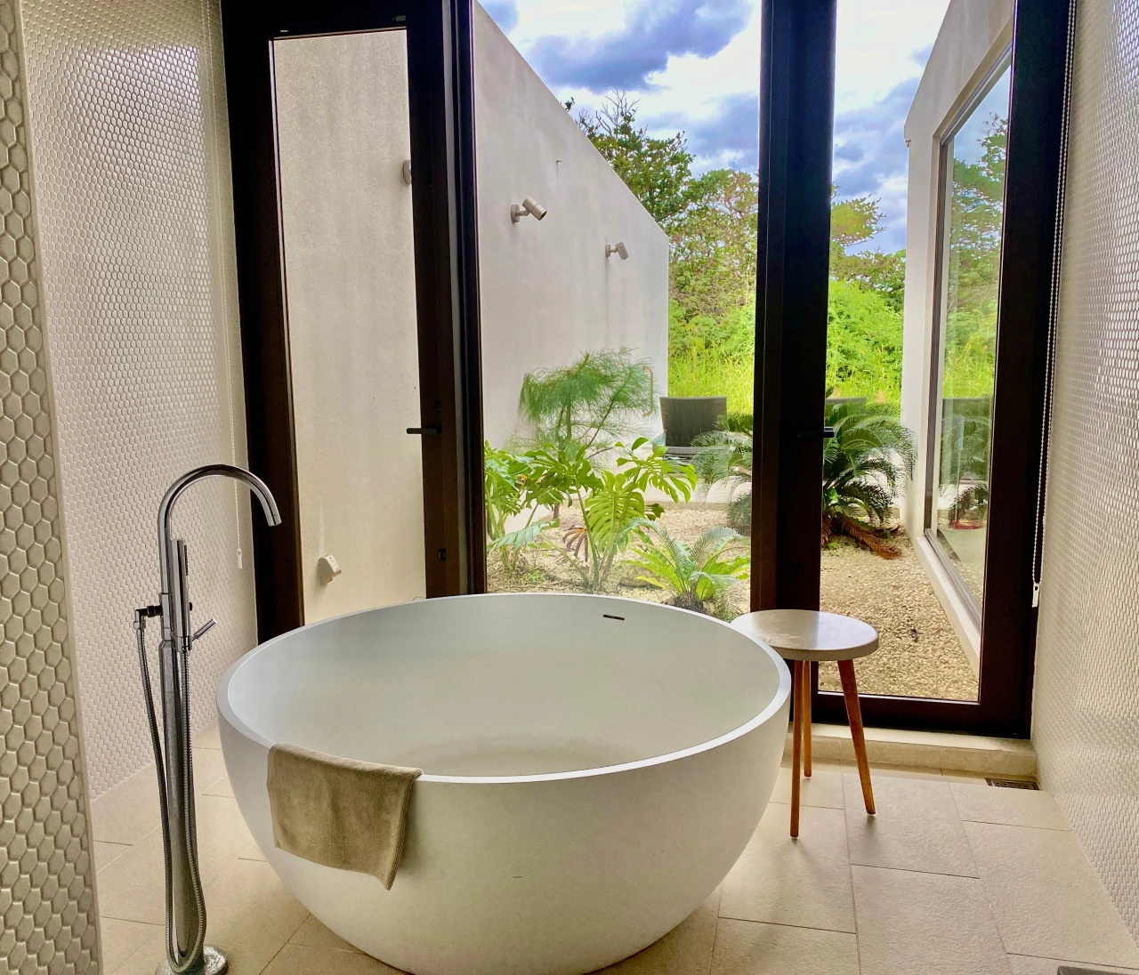 宮古島「the rescape（ザ・リスケープ）」でご褒美ステイ　プライベートプール付きヴィラで癒しのリゾートステイ＃旅行部