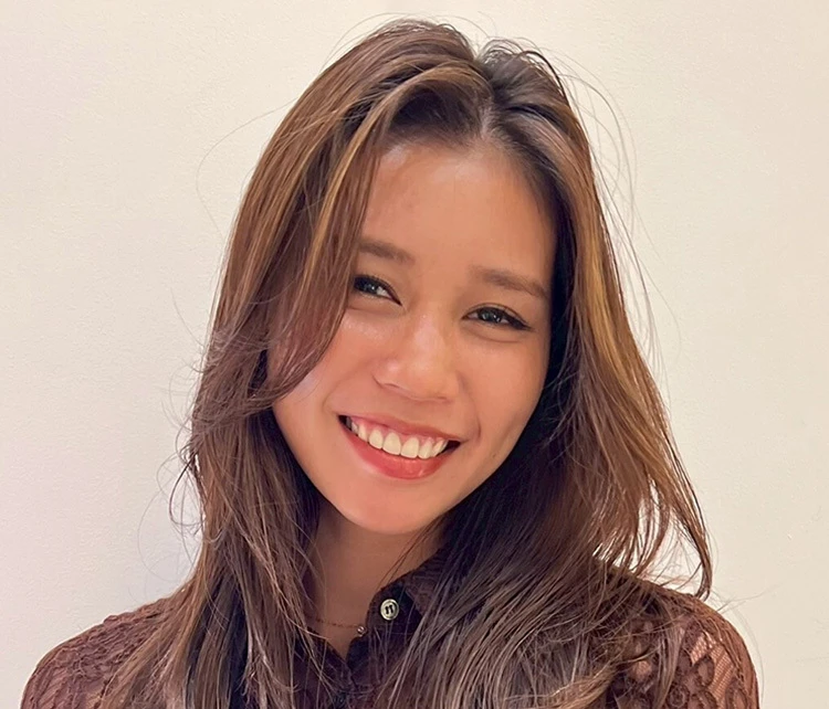 【ロング・30代大人の髪型】パーソナルカラーイエベ・マロングレージュ