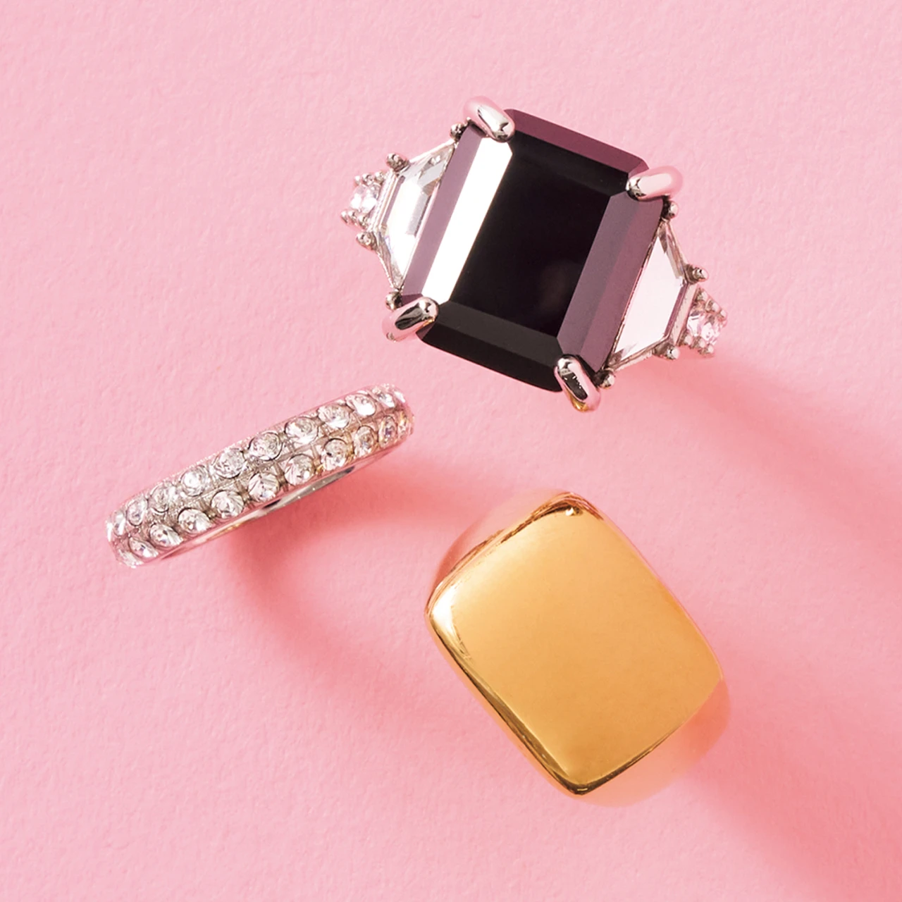 【バレンシアガ】キッチュなミニリングのセットにひと目ぼれ!