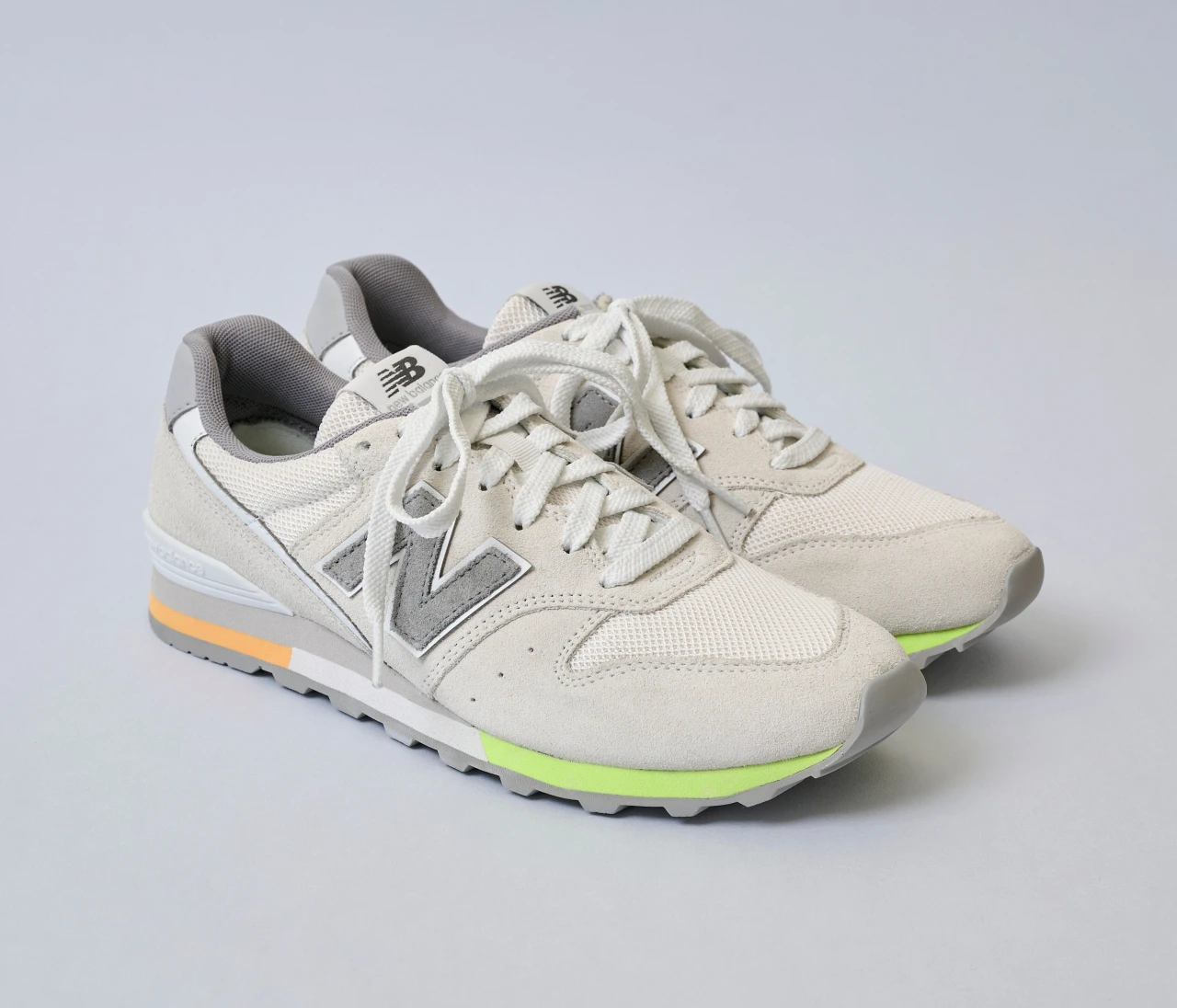 【ニューバランス】今春の好感度No.1スニーカー！ WL996は洗練配色がポイント【きれいめ派の通勤・休日スニーカー】