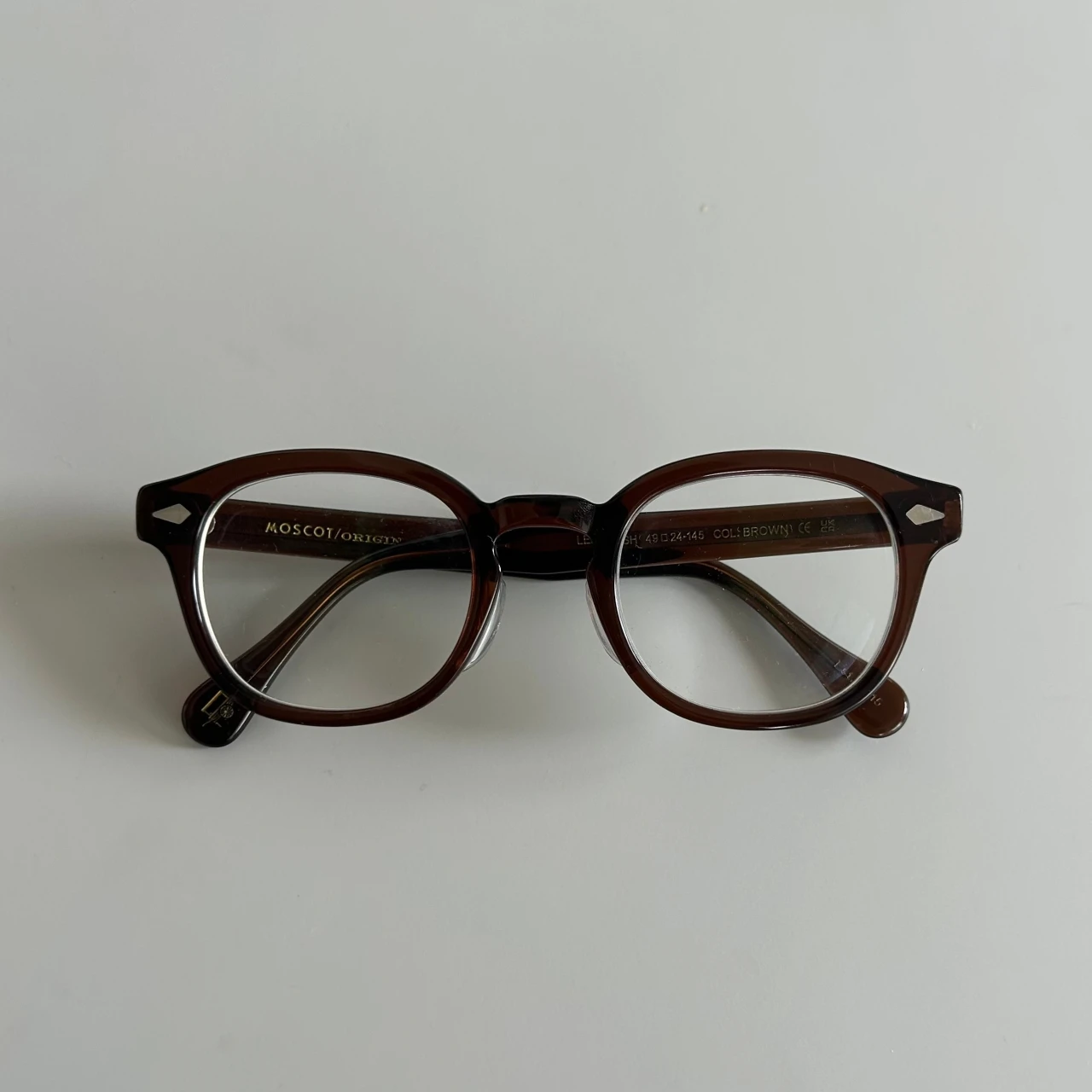 すっぴんでも洒落る太縁メガネの最適解を【MOSCOT（モスコット）】で発見！【エディターズピック】