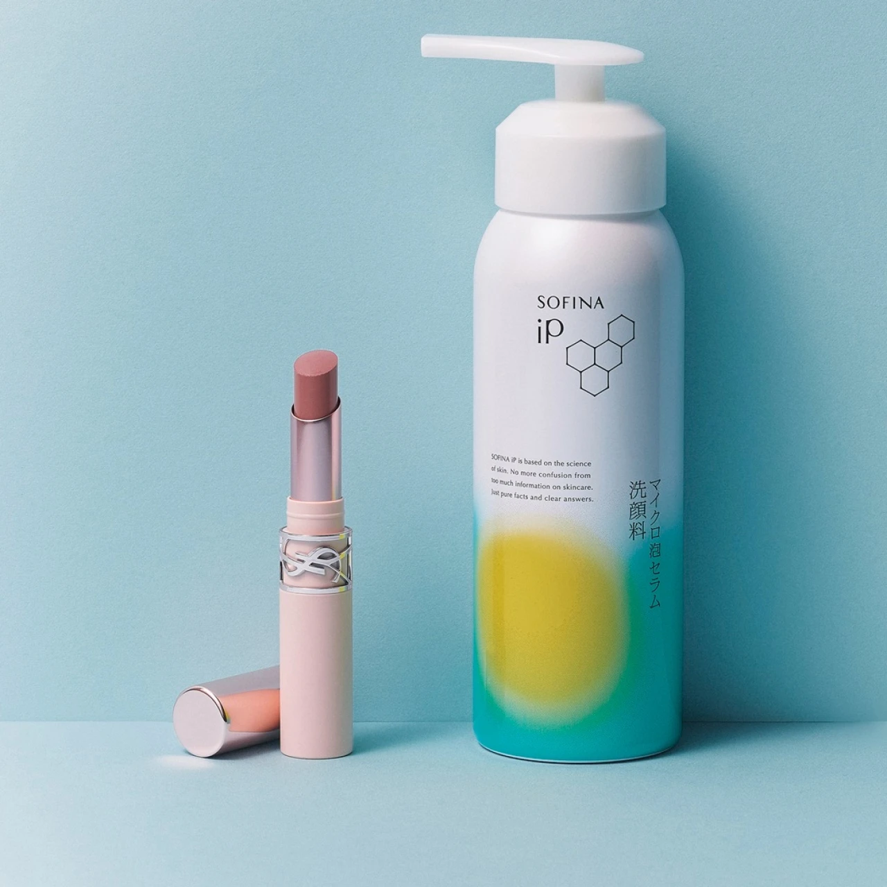 「ソフィーナ iP」のマイクロ泡セラム洗顔料と「YSL」のリップは新生活のマストハブアイテム！ 【BEAUTY TALK vol.45】