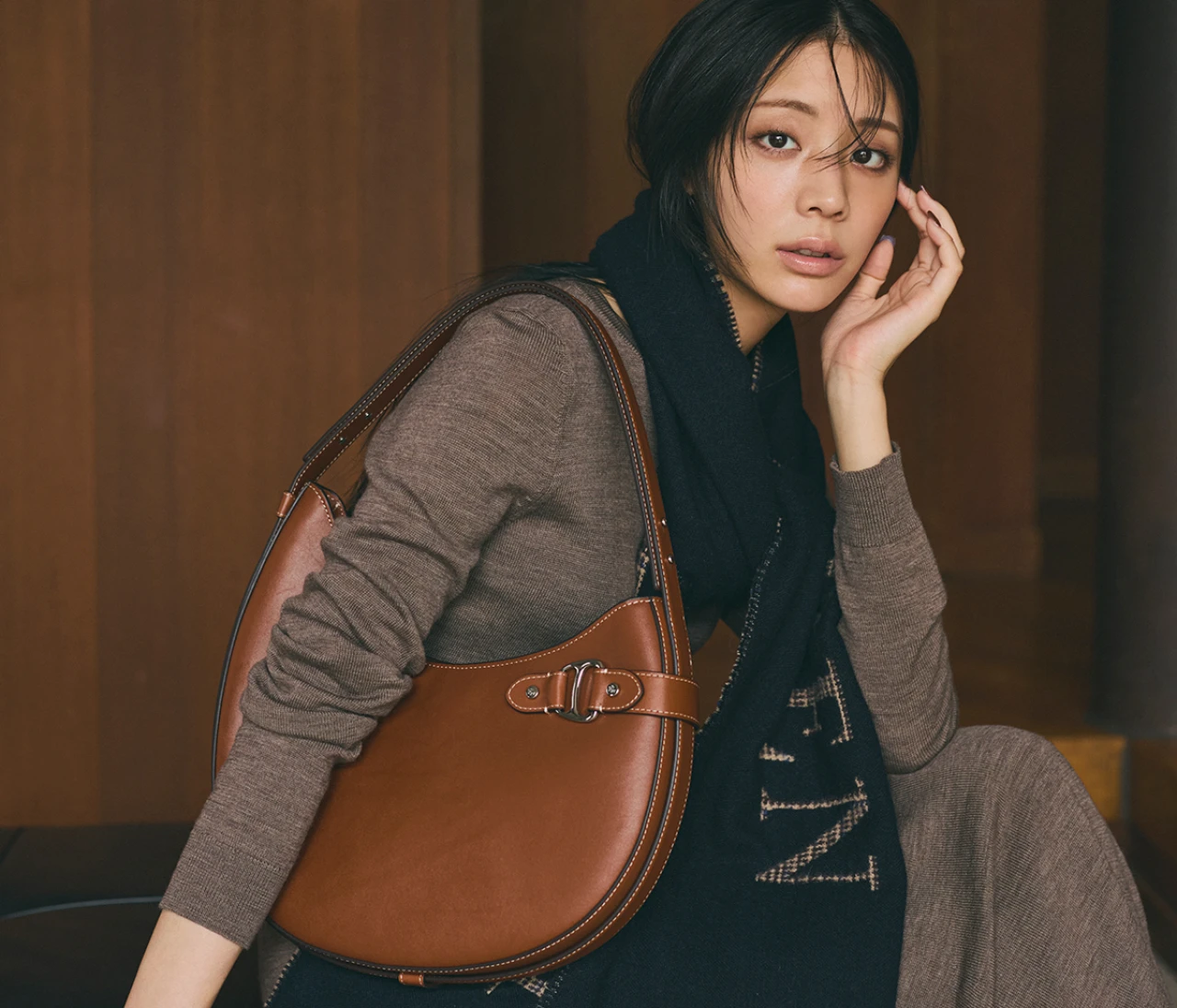 貴島明日香がまとう「ローレン ラルフ ローレン」の世界 秋のデイリースタイルを 洗練する4つのキーワード