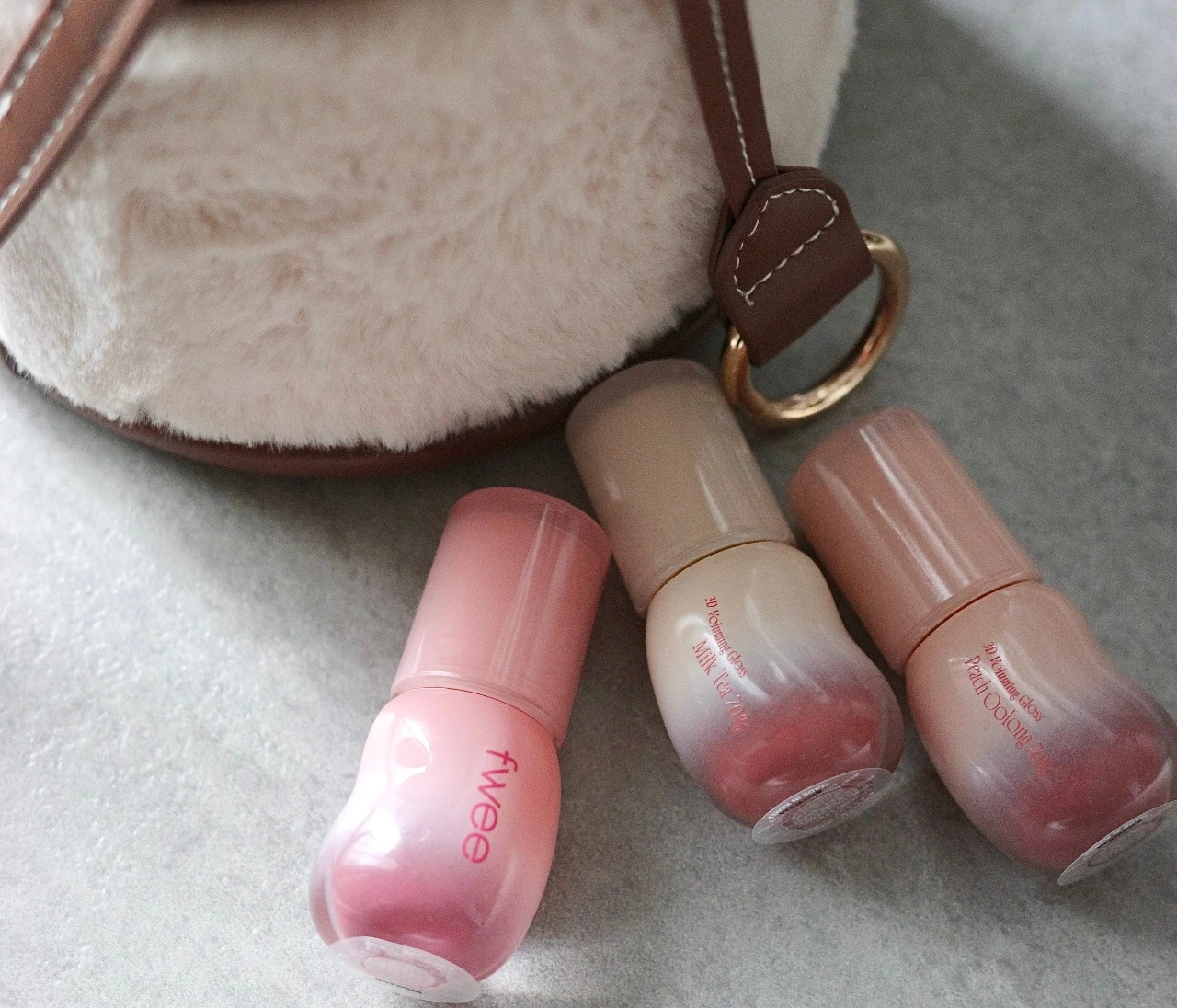 【徹底解説】日本限定色fwee(フｨｰ)3Dボリューミンググロス